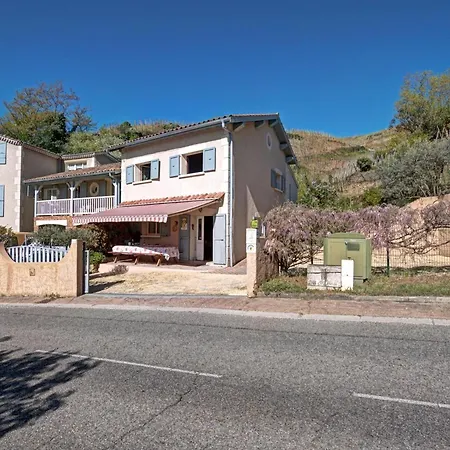 Country house Spacieux Avec Cour Securisee - 6 Pers.